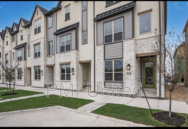 property at 924 Concan Dr