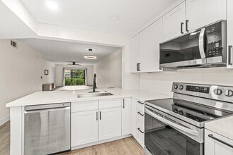2935 SW 22nd Ave in Delray Beach, FL - Building Photo - Building Photo