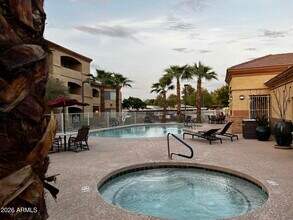 2134 E Broadway Rd in Tempe, AZ - Building Photo - Building Photo