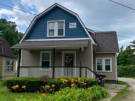 1700 S State St in Ann Arbor, MI - Building Photo