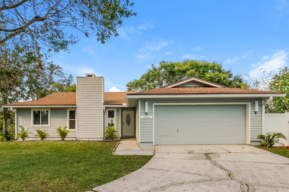 1954 Deerfield Dr in Lakeland, FL - Foto de edificio