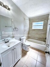 1308 Melrose Ave S in St. Petersburg, FL - Foto de edificio - Building Photo