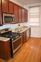 1316 W Waveland Ave, Unit 2 in Chicago, IL - Building Photo - Building Photo