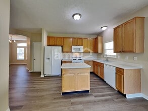 46 Runkle Dr in Pataskala, OH - Building Photo - Building Photo