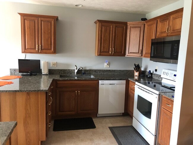 2535 Laverna St in Fremont, NE - Building Photo - Building Photo