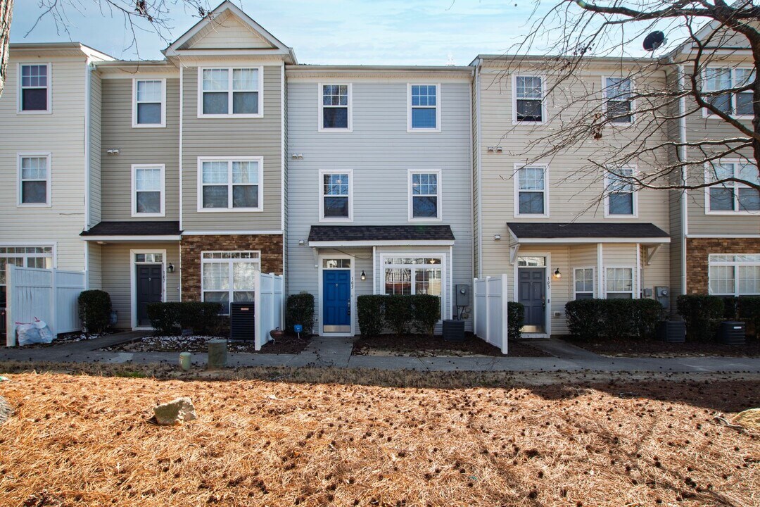 1220 Canyon Rock Court in Raleigh, NC - Building Photo