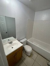 2414-2416 Crystal Hills Loop E in Lakeland, FL - Building Photo - Building Photo