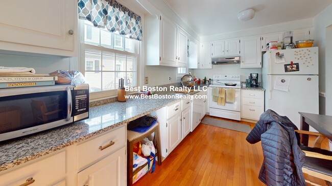 property at 45 Warren St