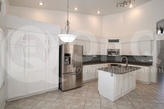 16257 S 12th Pl in Phoenix, AZ - Building Photo - Building Photo