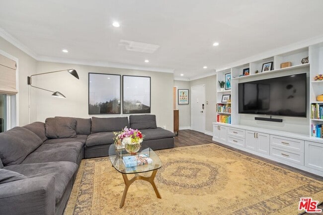 960 Larrabee St in West Hollywood, CA - Building Photo - Building Photo