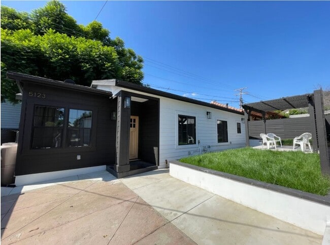5123 Rockland Ave in Los Angeles, CA - Building Photo - Building Photo