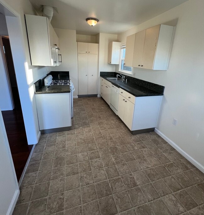 940 N Cedar St, Unit Unit 3 in Inglewood, CA - Building Photo - Building Photo