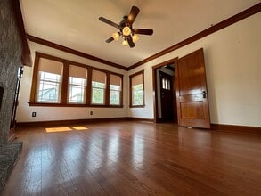 4942 W Altgeld St in Chicago, IL - Foto de edificio - Building Photo