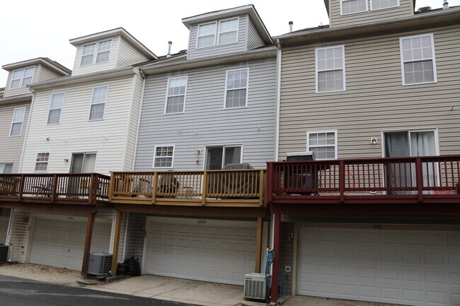 6504 Tapwood Ct in Glen Burnie, MD - Building Photo - Building Photo