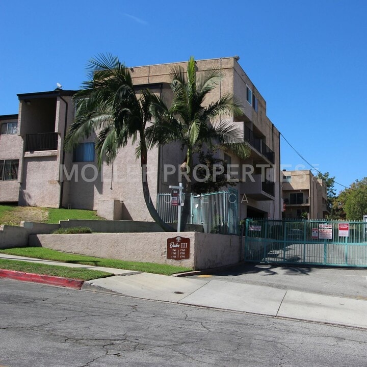 1741 Neil Armstrong St in Montebello, CA - Building Photo