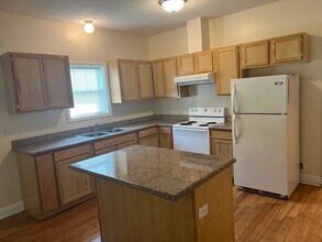 306 St Francis St in Bay St. Louis, MS - Building Photo - Building Photo