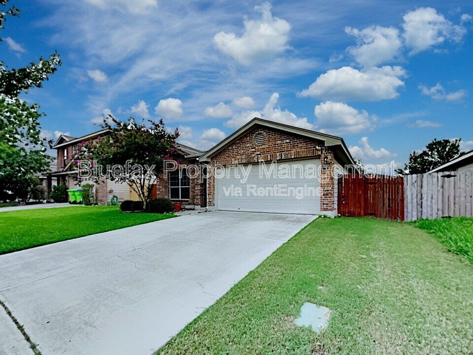 9723 Connemara Bend in San Antonio, TX - Building Photo