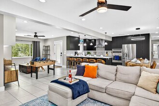 318 S Burlingame Ave in Temple Terrace, FL - Building Photo - Building Photo