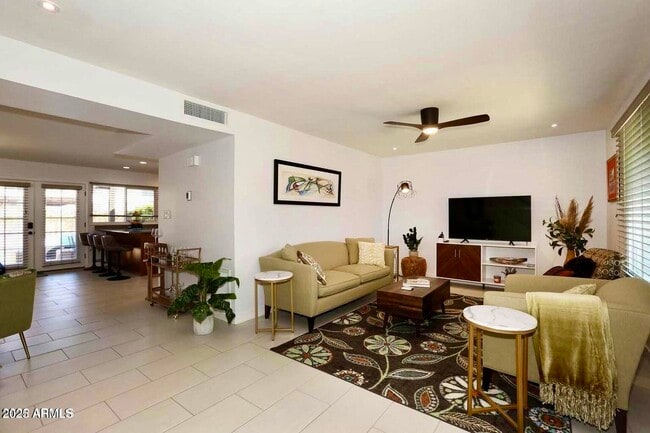 8237 E Orange Blossom Ln in Scottsdale, AZ - Building Photo - Building Photo