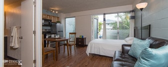 Kewalo Apartments in Honolulu, HI - Building Photo