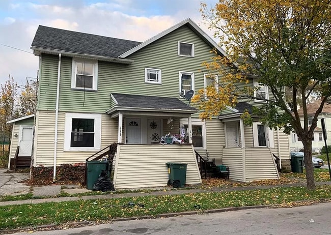 property at 113 Sterling St