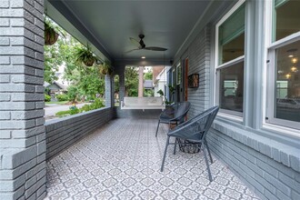 927 Highland St in Houston, TX - Building Photo - Building Photo