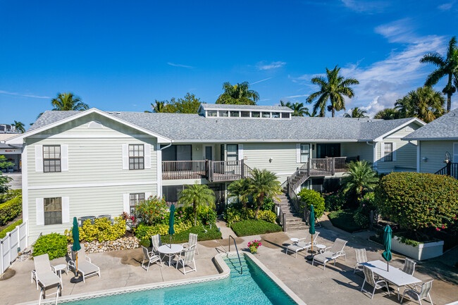 Gloucester Bay in Naples, FL - Building Photo - Building Photo