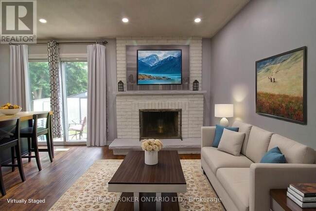 property at 25 Panorama Crescent