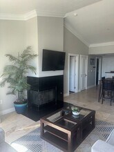 270 E Flamingo Rd in Las Vegas, NV - Building Photo - Building Photo