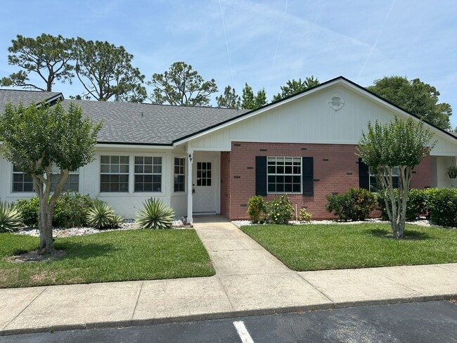 property at 67 Kings Colony Ct S