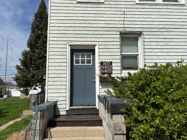 6403 W Fairview Ave in Milwaukee, WI - Building Photo - Building Photo