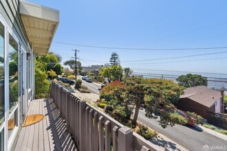 241 Trinity Ave in Kensington, CA - Building Photo - Building Photo