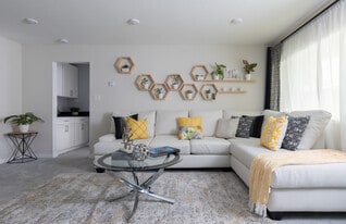 3877 Howe St, Unit 208 in Oakland, CA - Building Photo