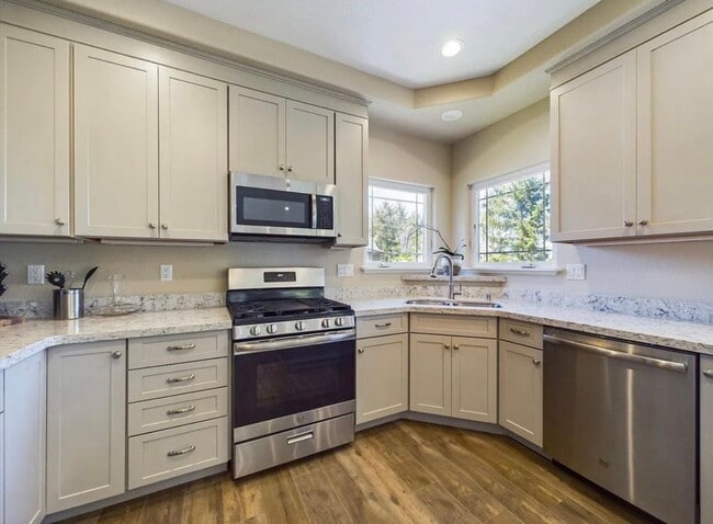 20 Blue Spruce Dr in Eureka, CA - Building Photo - Building Photo