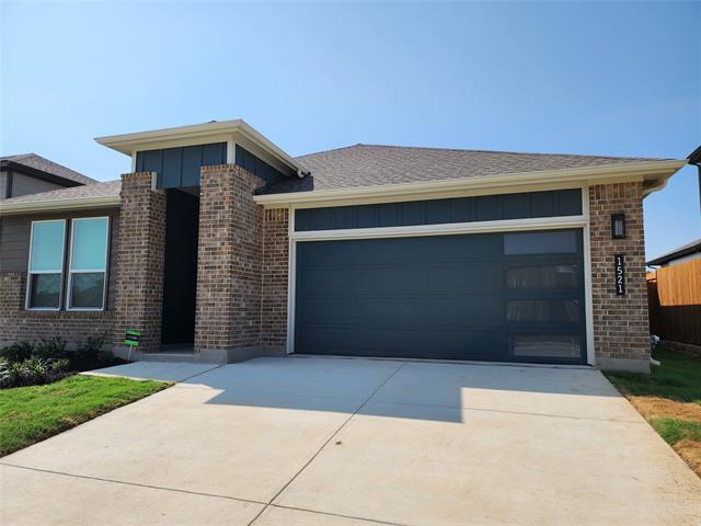1521 Razorbill Rd in Denton, TX - Foto de edificio - Building Photo