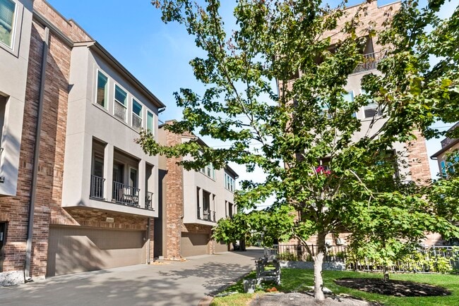 property at 1925 Shearn St