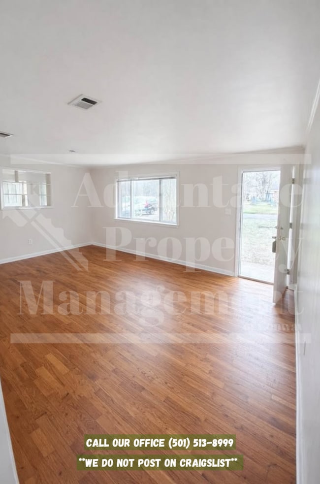 1012 Woodside Dr in Conway, AR - Building Photo - Building Photo