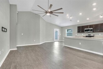 1092 Zion Dr in Haines City, FL - Building Photo - Building Photo