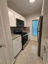 1328 Wiley St in Hollywood, FL - Building Photo - Building Photo