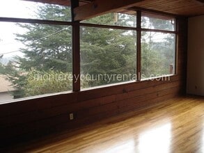 56 Vía Castanada in Monterey, CA - Building Photo - Building Photo