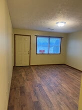 5169 Princeton Glendale Rd in Liberty Township, OH - Foto de edificio - Building Photo