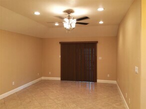 11639 Kirkmeadow Dr in Houston, TX - Building Photo - Building Photo