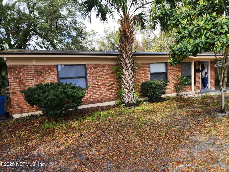 2850 Wedgefield Blvd in Jacksonville, FL - Building Photo