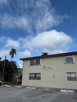 2915 Plunkett St in Hollywood, FL - Building Photo
