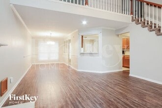 5422 Forest Trails Dr in Houston, TX - Building Photo - Building Photo