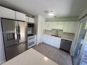 3420 SW 125th Ct in Miami, FL - Building Photo - Building Photo
