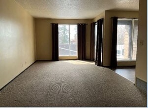 4813-4854 54 St in Olds, AB - Building Photo - Building Photo