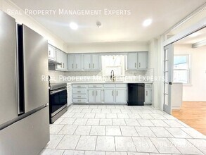 10109 Windrift Rd in Charlotte, NC - Building Photo - Building Photo