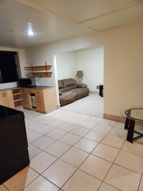 property at 2018 Harriman Ln