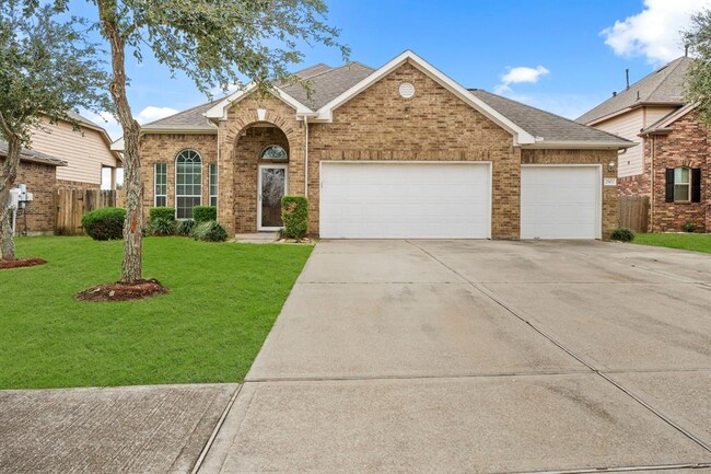 property at 2903 Flower Creek Ln